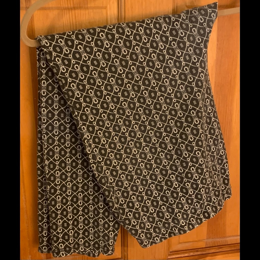 Size 28 Jeffery and Paula leggings